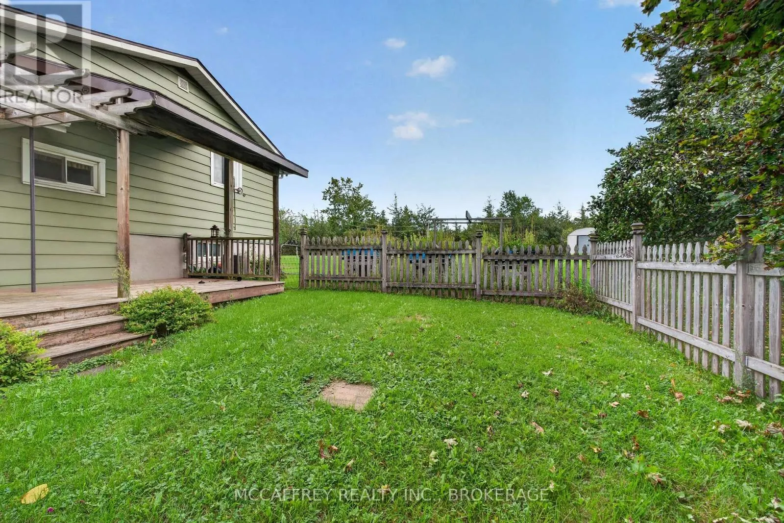 2572 COUNTY RD 1 E