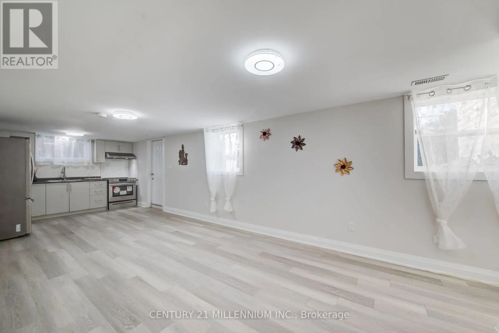 46 TRAYNOR AVENUE