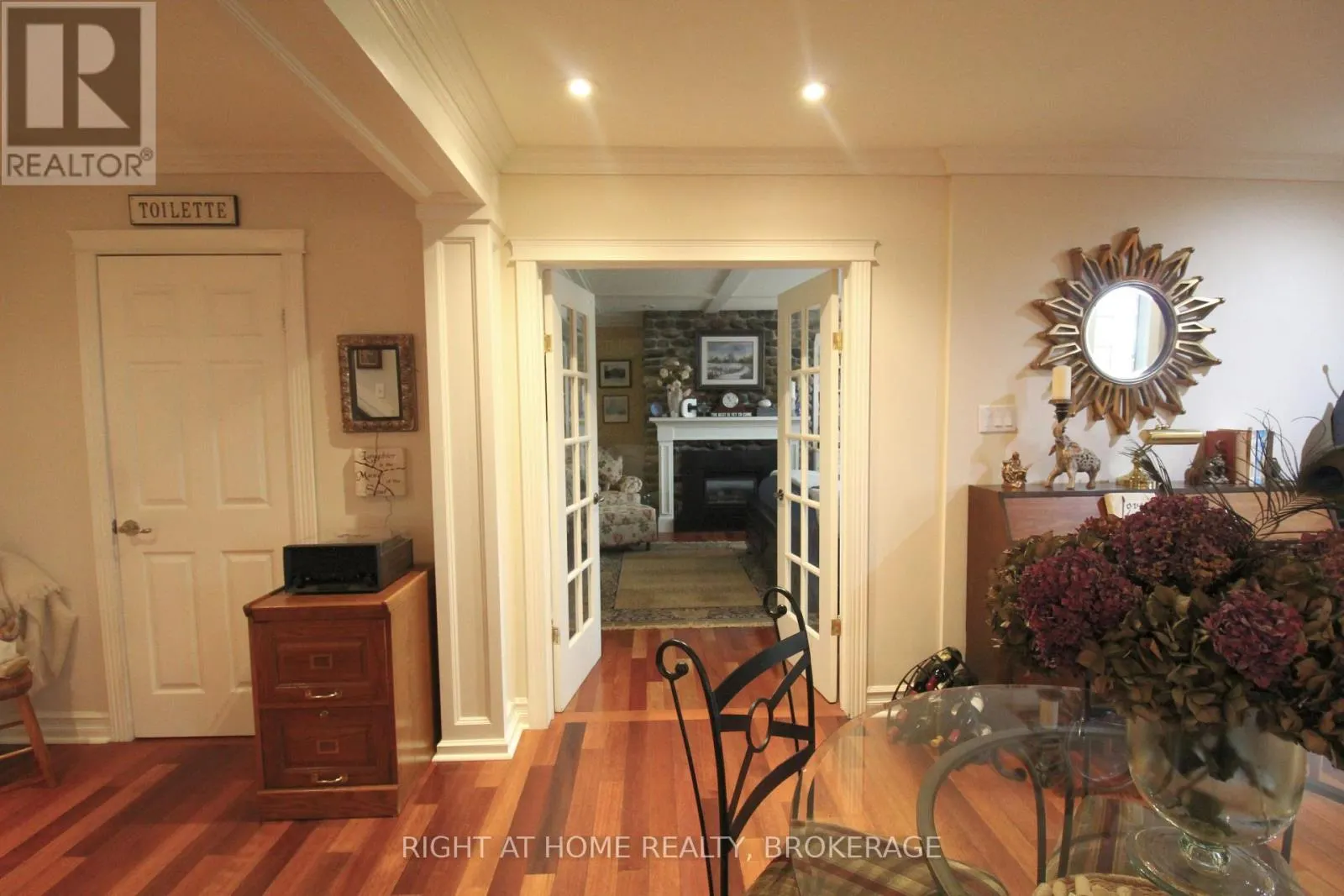 4108 QUEEN VICTORIA STREET