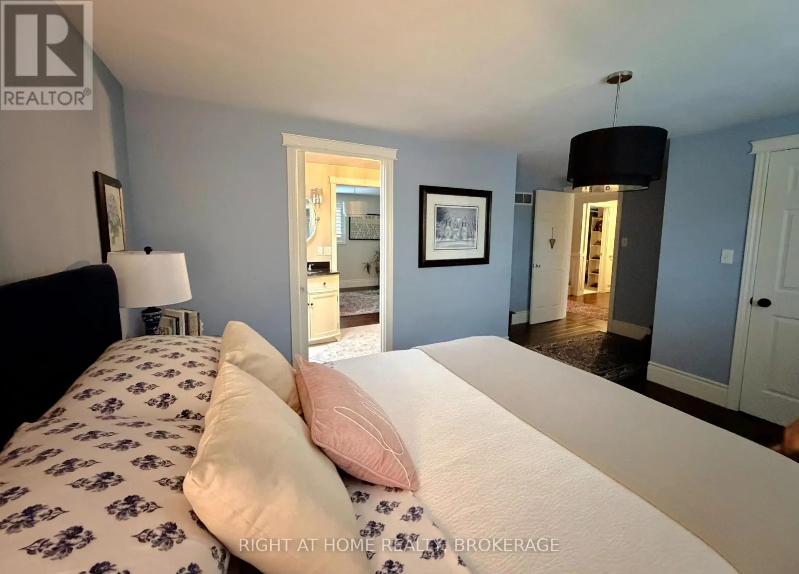 4108 QUEEN VICTORIA STREET
