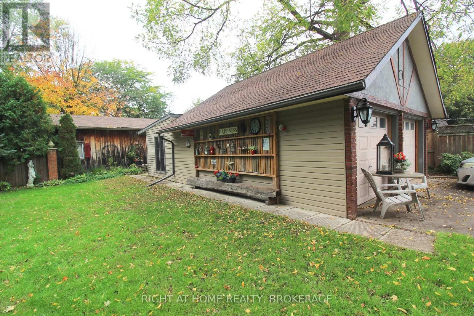 4108 QUEEN VICTORIA STREET