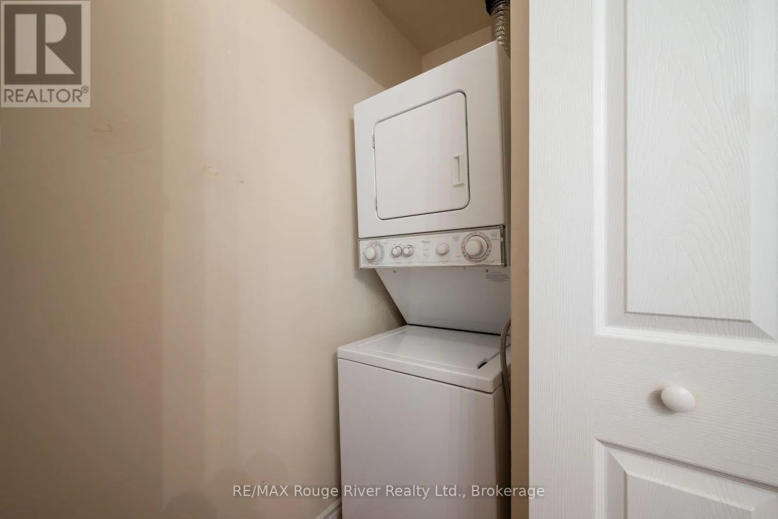216 - 145 THIRD STREET #216