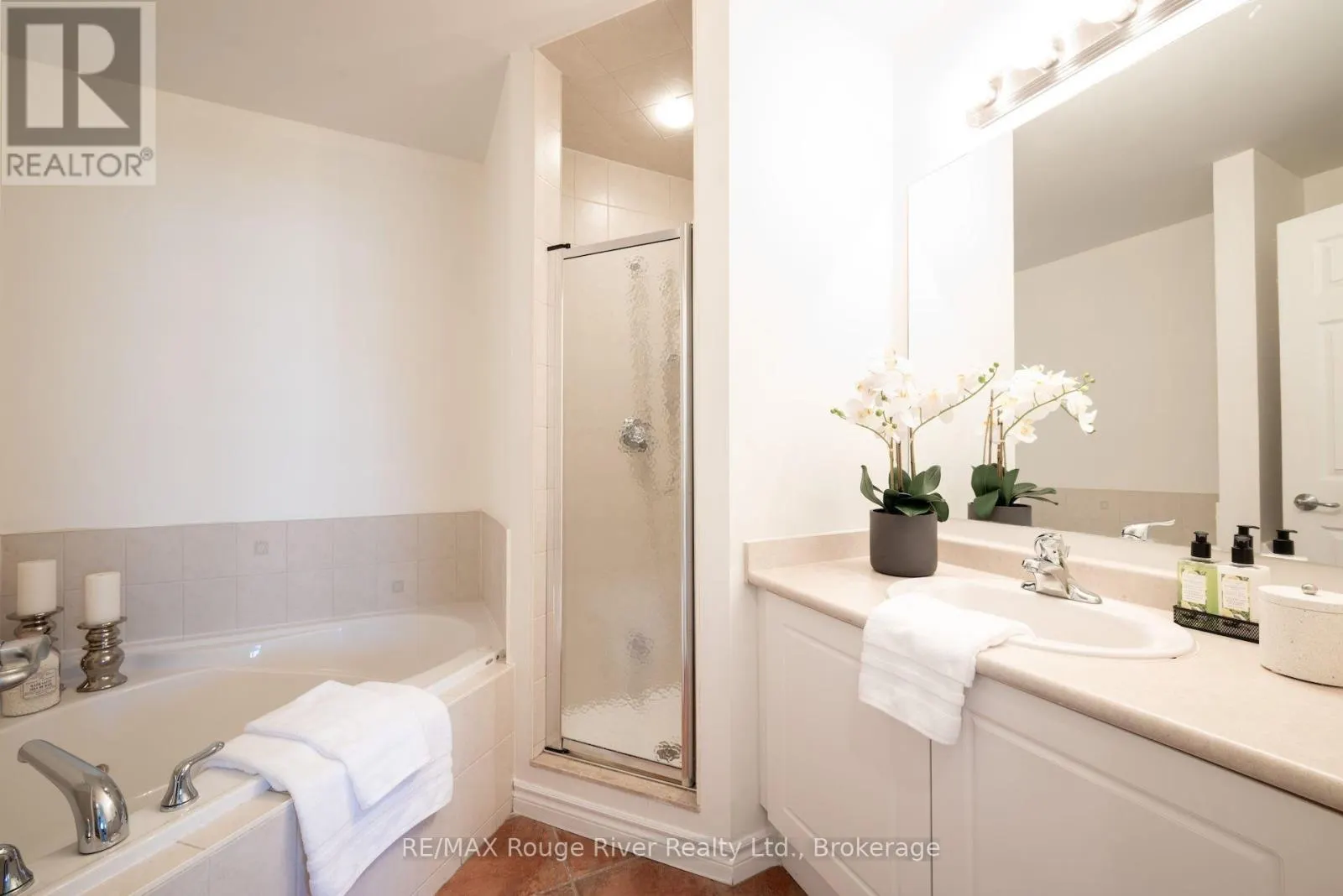 216 - 145 THIRD STREET #216