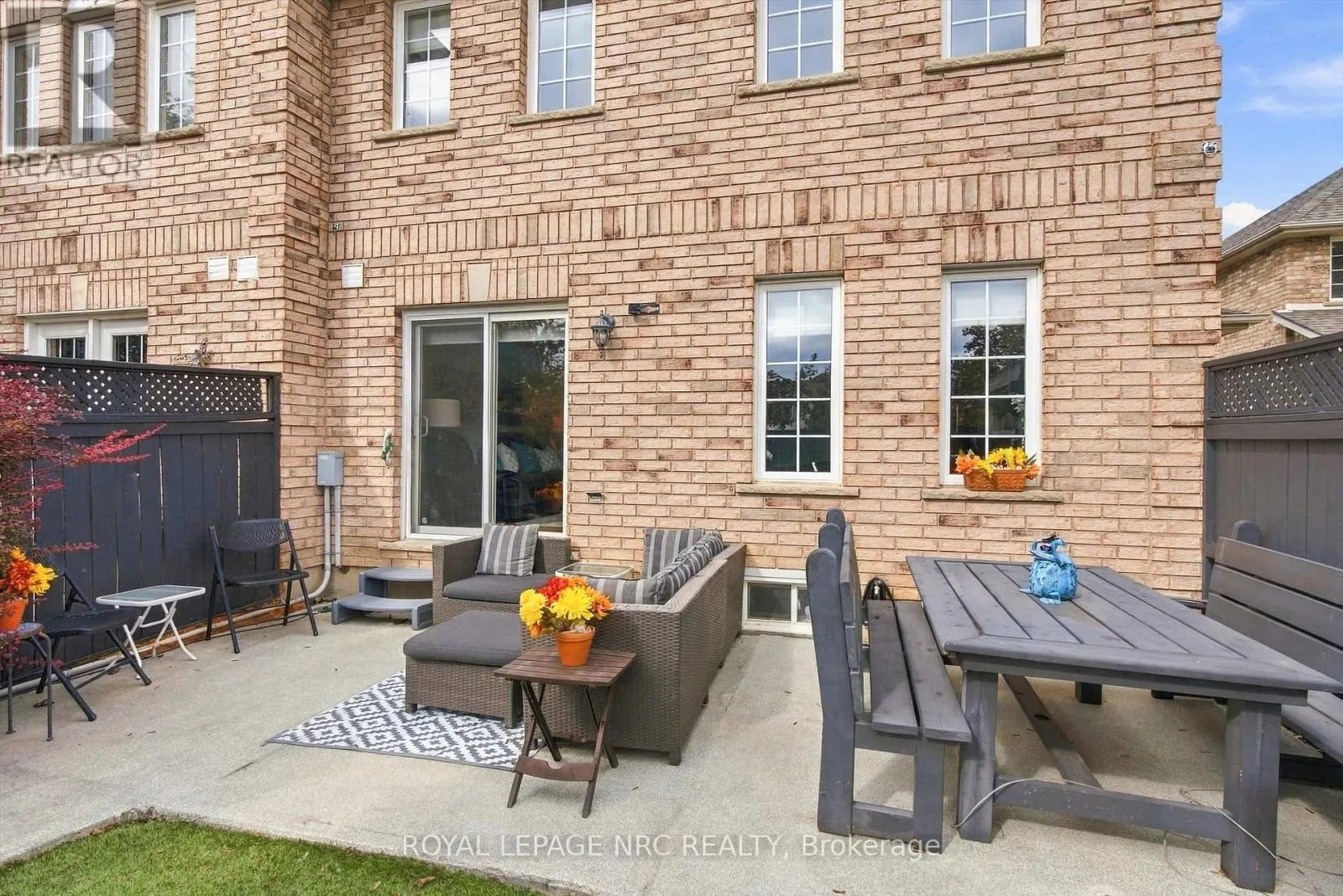 13 FLYNN COURT