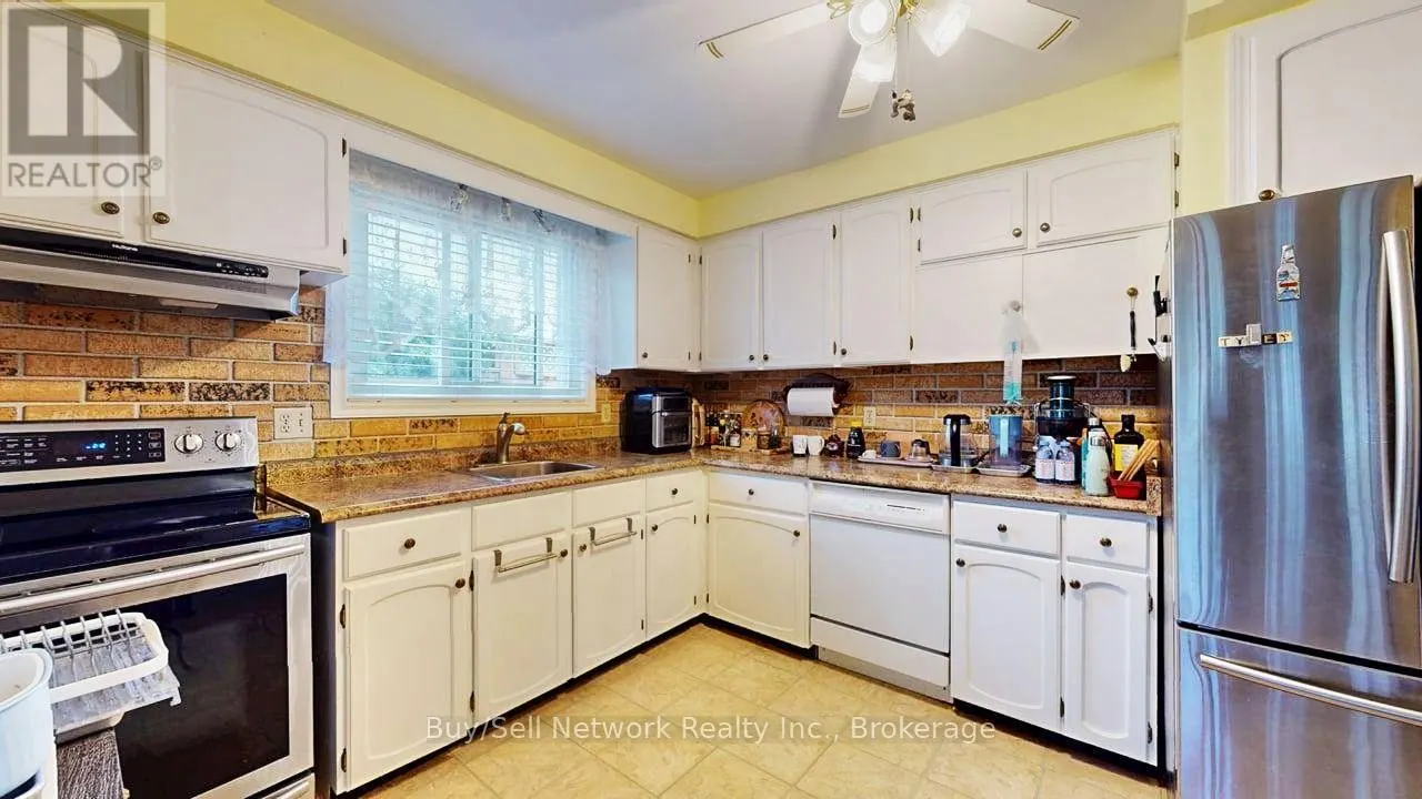 2602 RIDGETOP CRESCENT