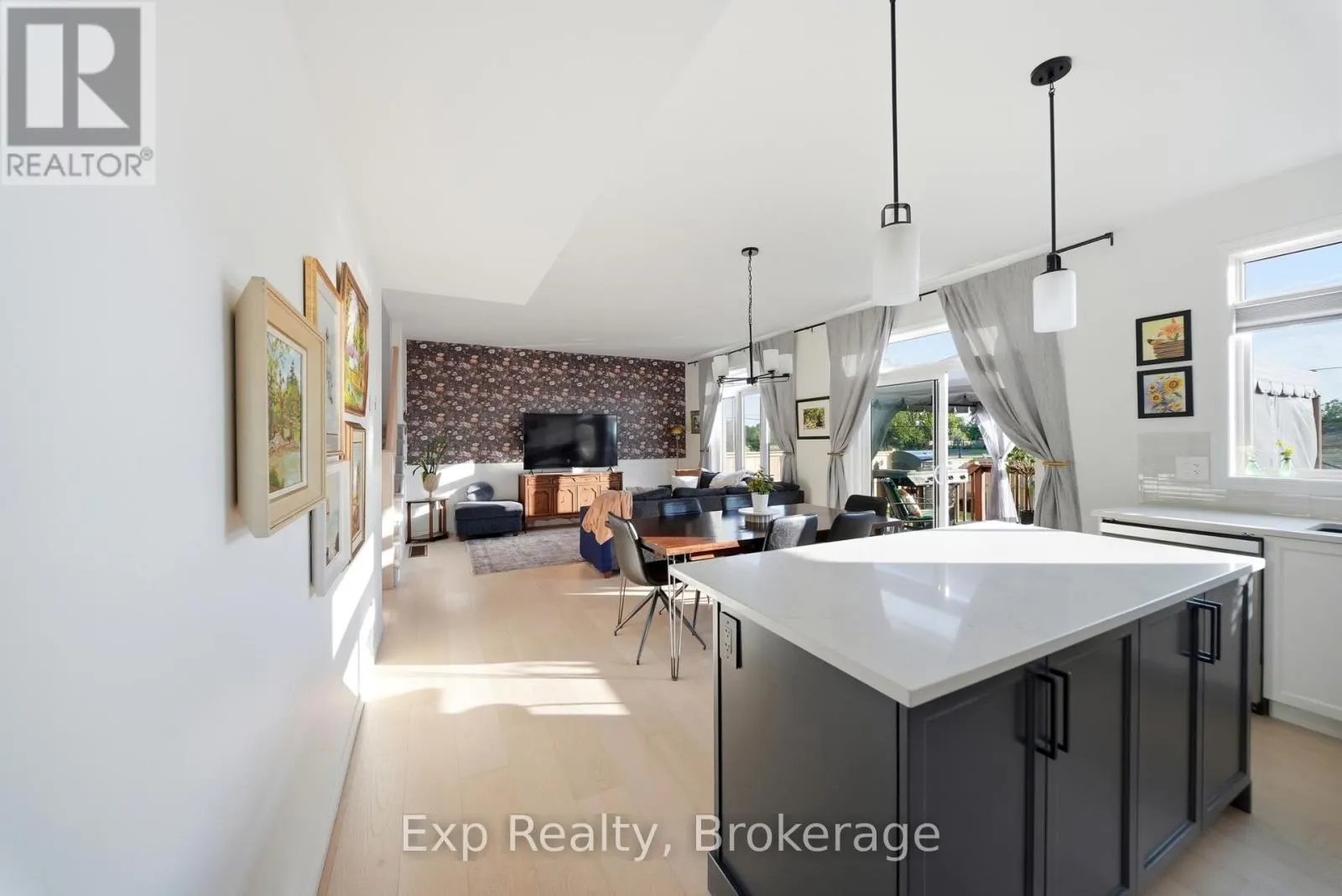 14 ATHABASKA DRIVE