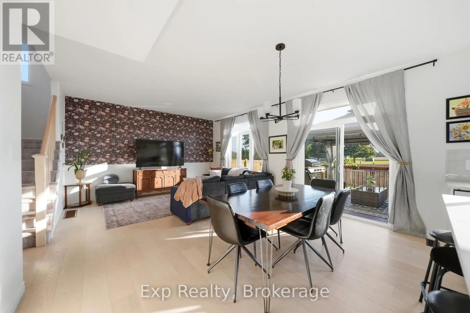 14 ATHABASKA DRIVE
