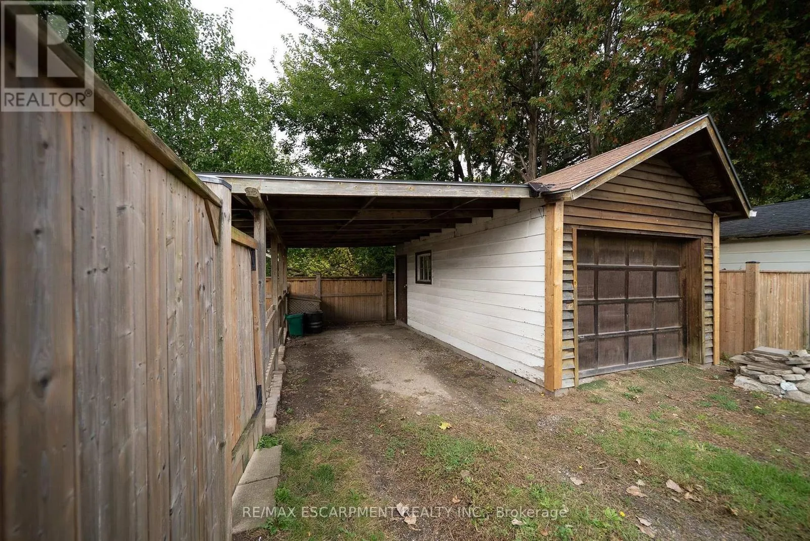 364 WELLINGTON STREET