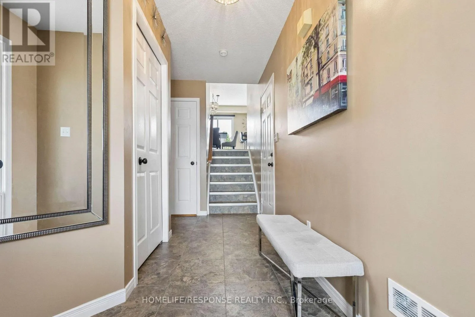 222 SOPHIA CRESCENT