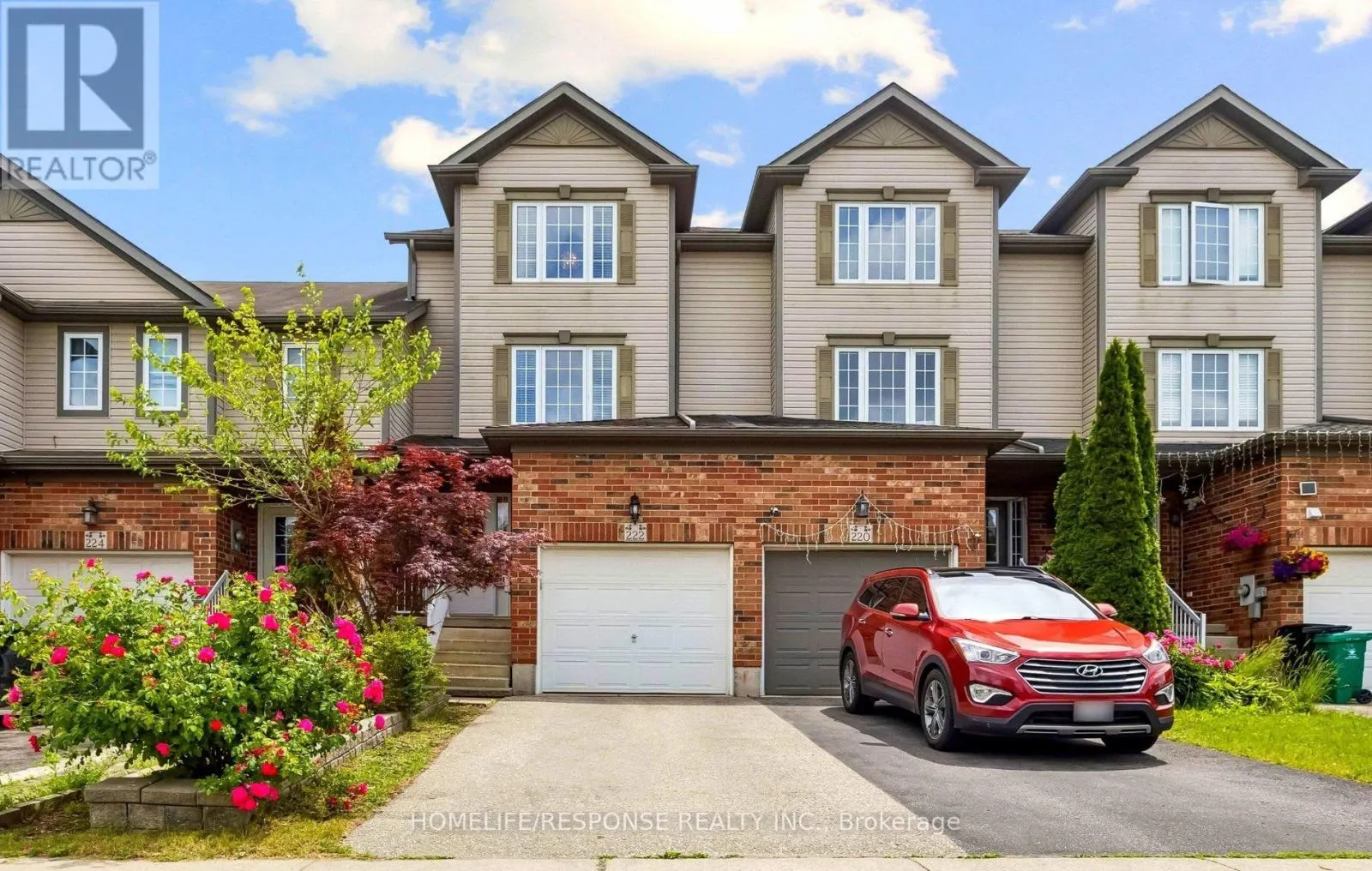 222 SOPHIA CRESCENT
