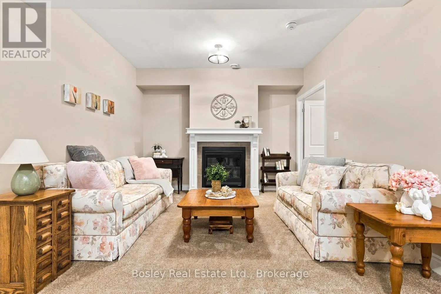 928 JOHN FAIRHURST BOULEVARD
