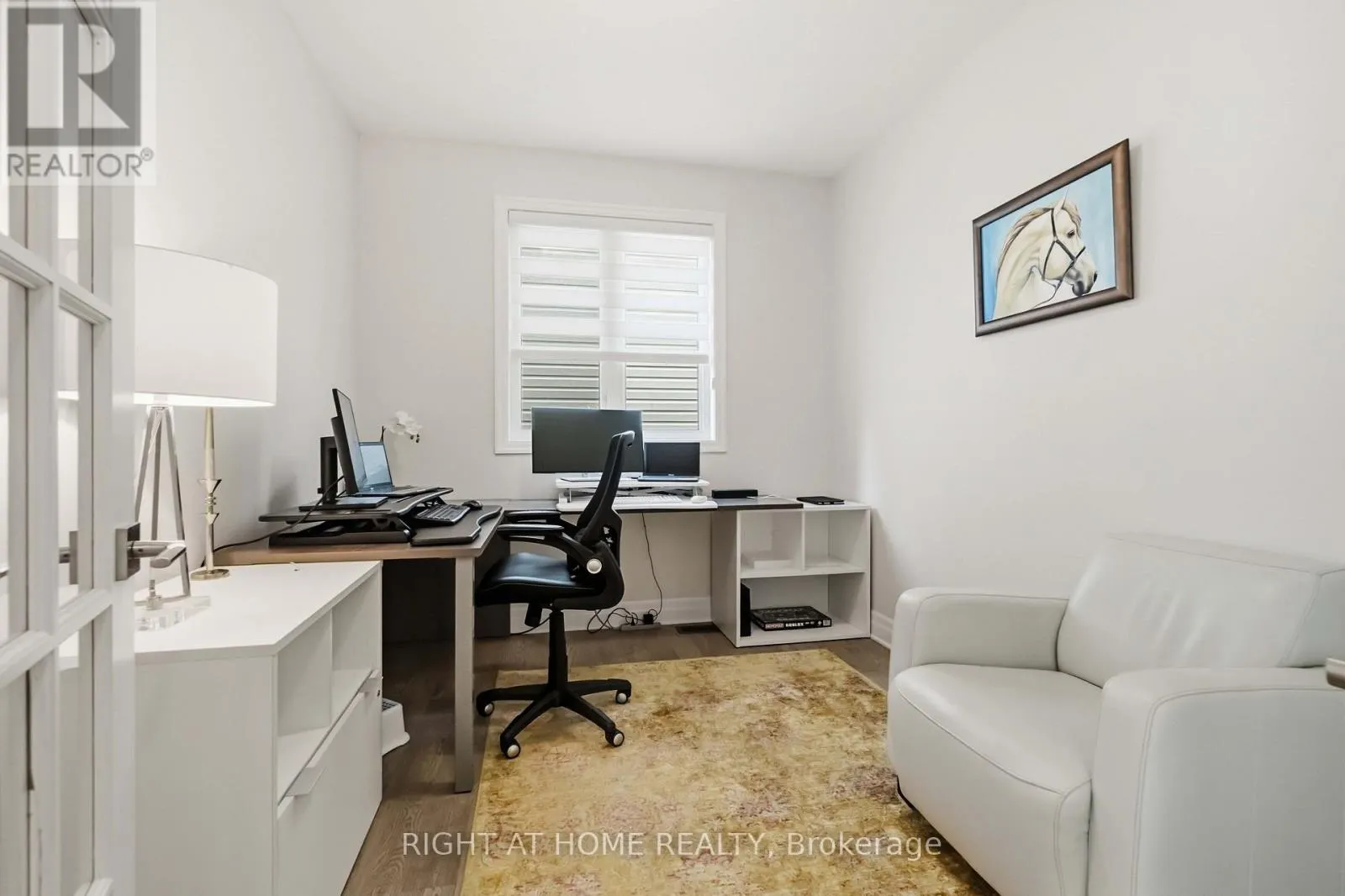 35 HAWKS LANDING CRESCENT