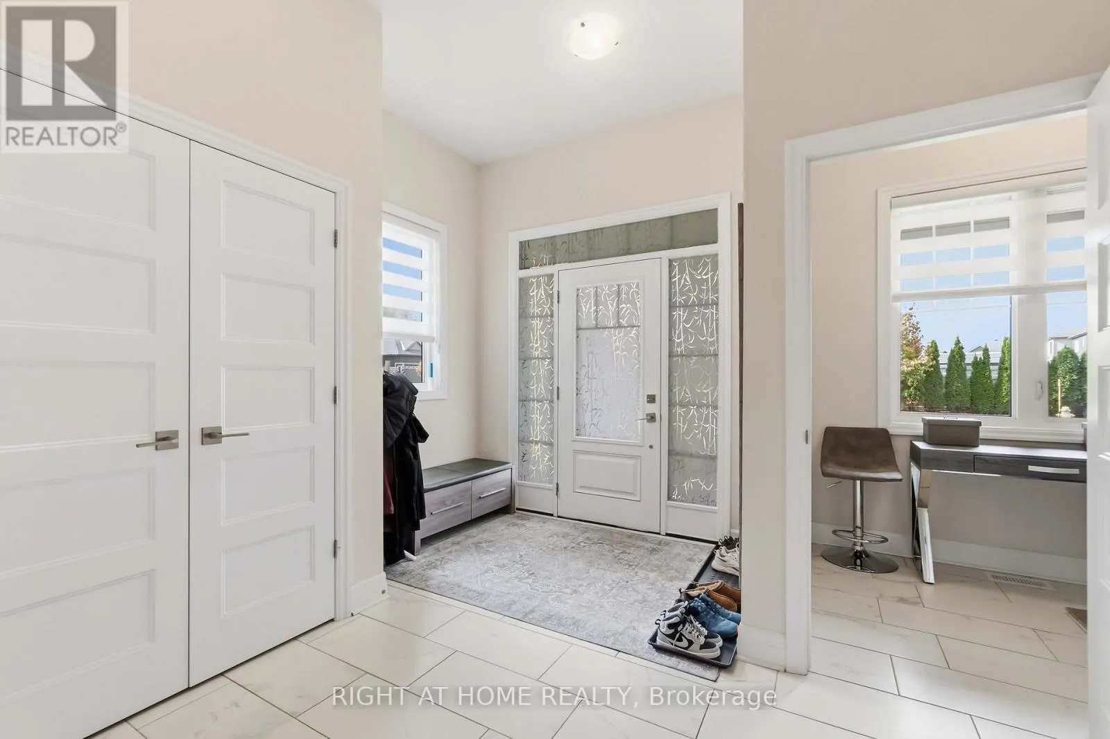 35 HAWKS LANDING CRESCENT
