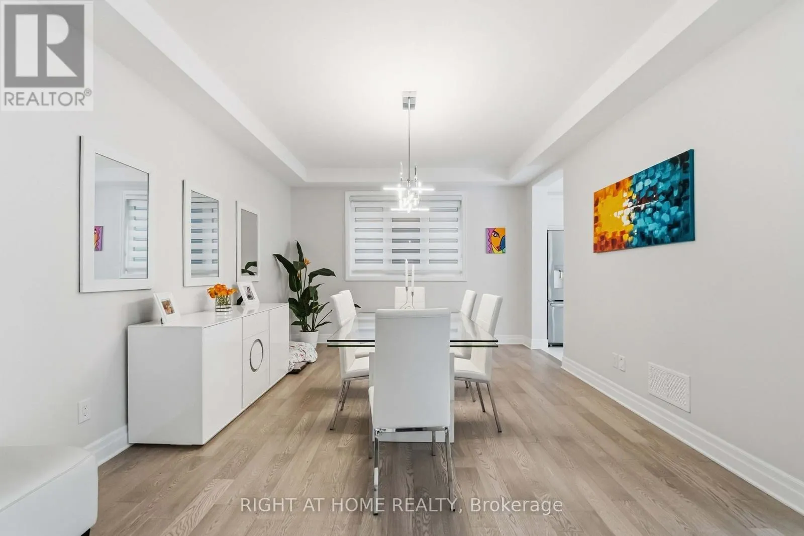35 HAWKS LANDING CRESCENT