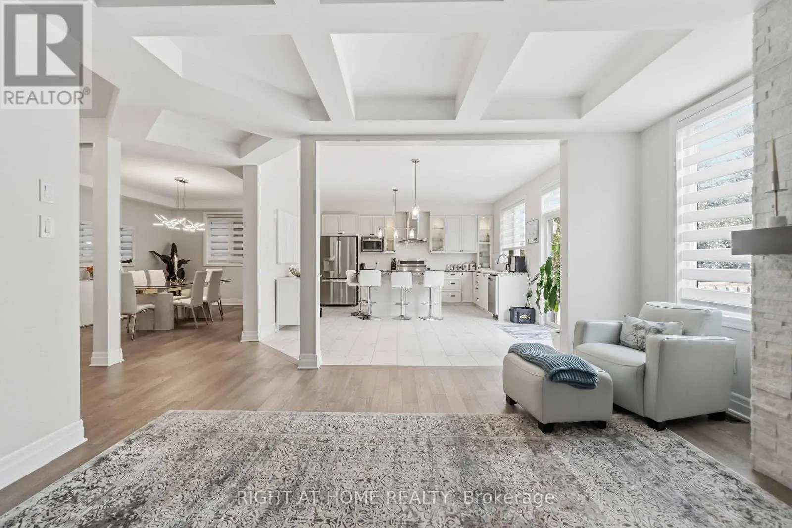 35 HAWKS LANDING CRESCENT