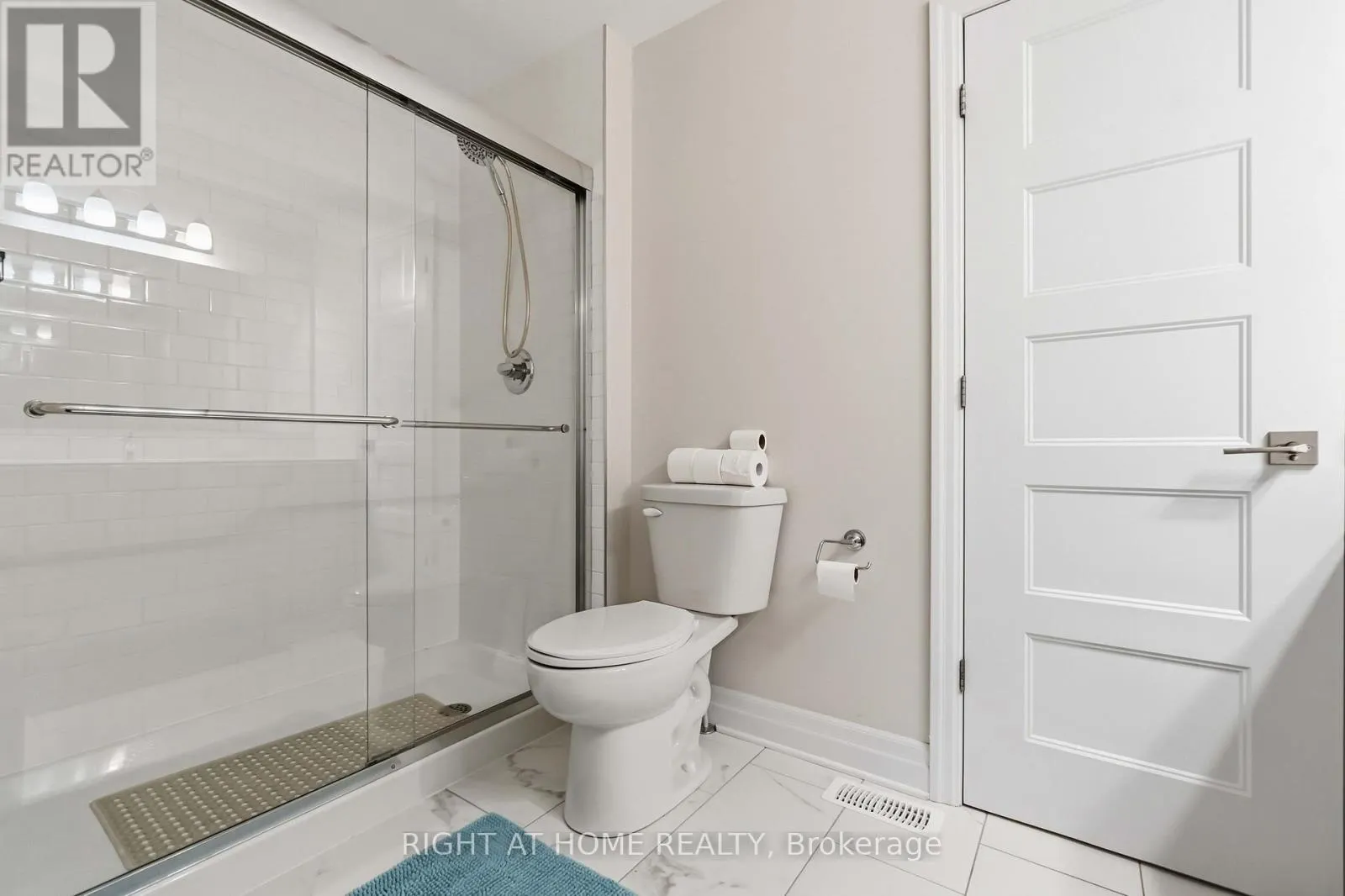 35 HAWKS LANDING CRESCENT