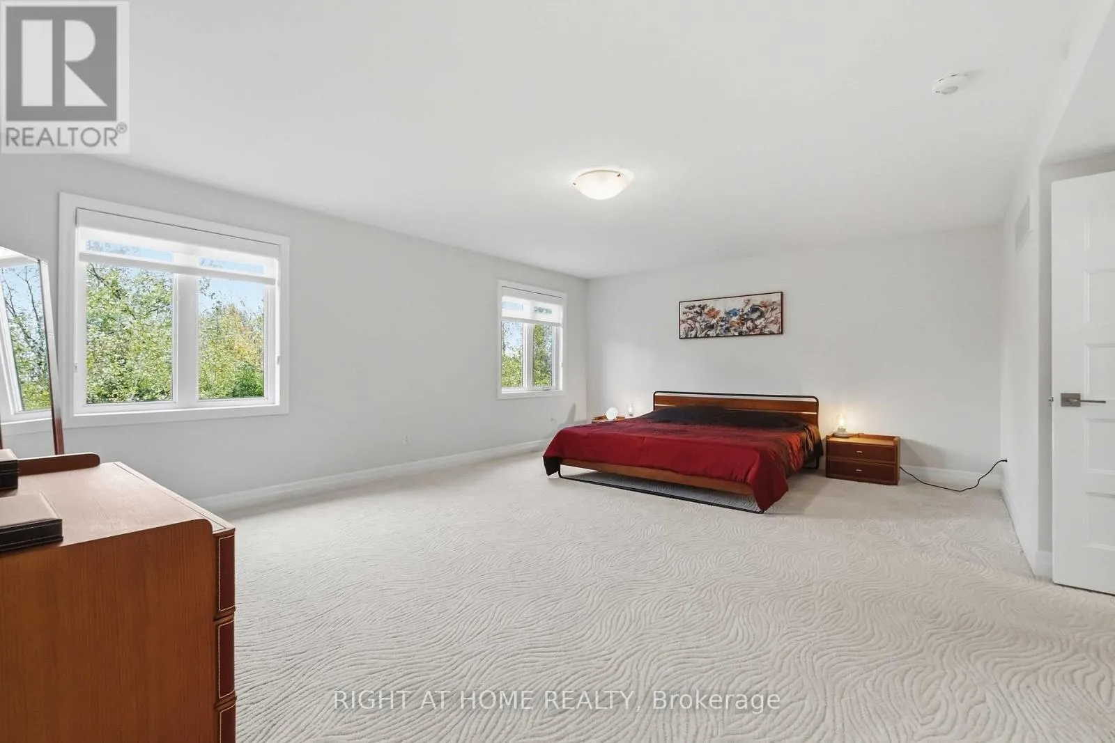 35 HAWKS LANDING CRESCENT