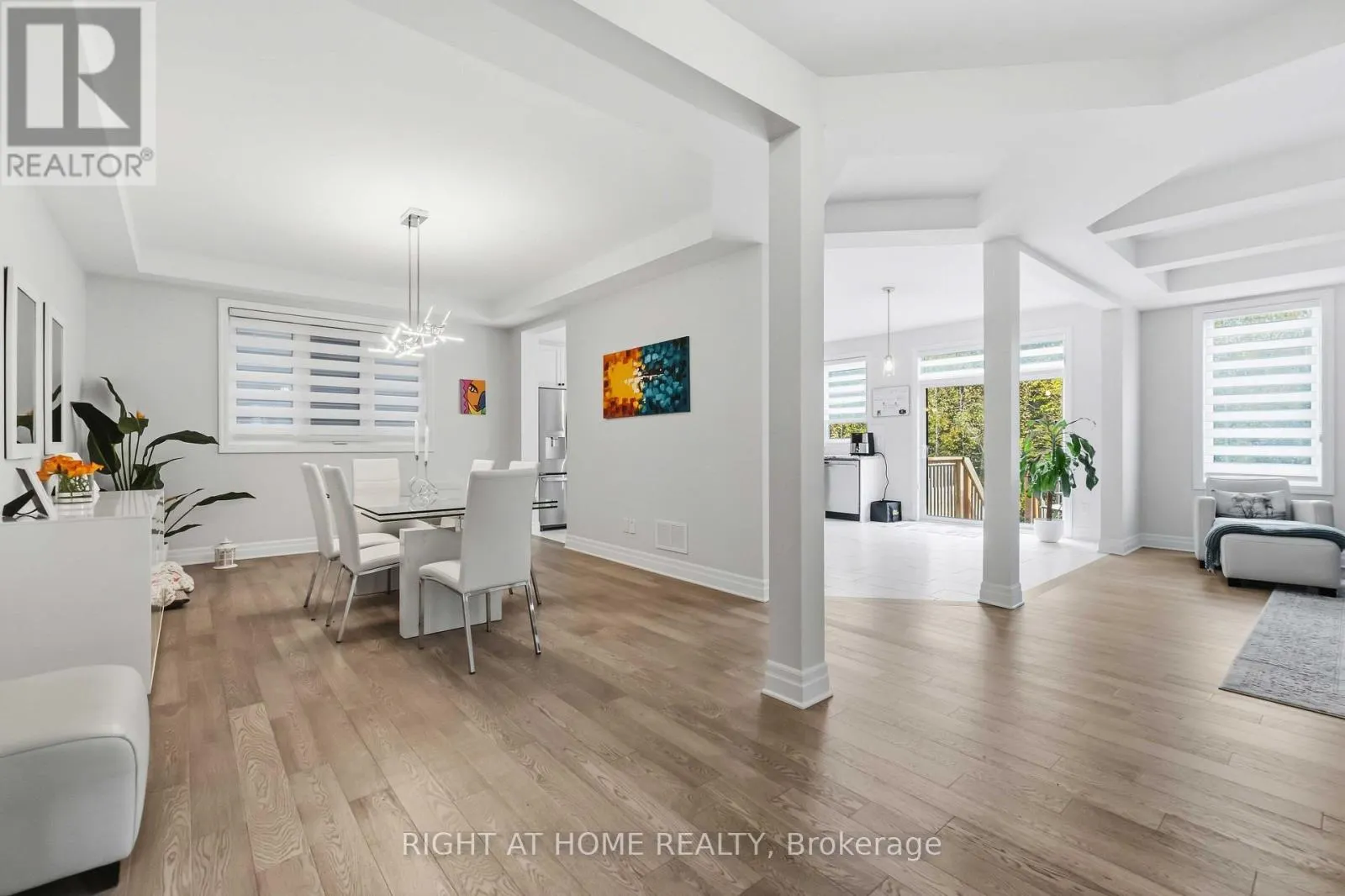 35 HAWKS LANDING CRESCENT