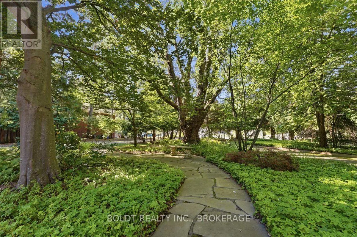 290 RIVERVIEW BOULEVARD