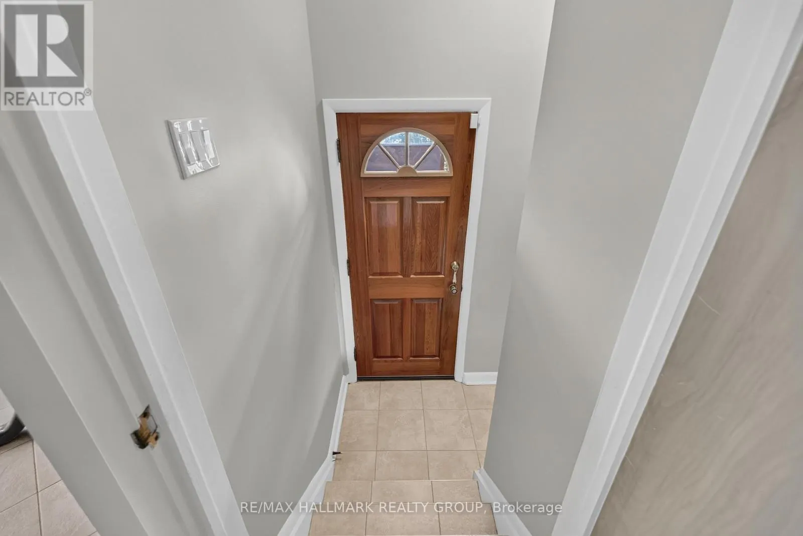 811 IROQUOIS ROAD