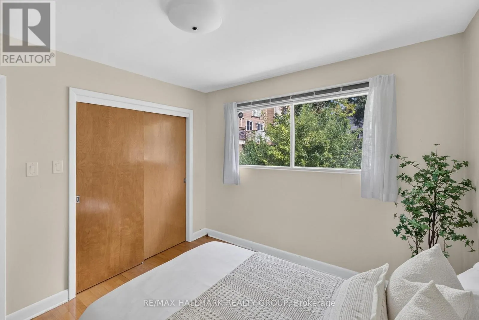 811 IROQUOIS ROAD