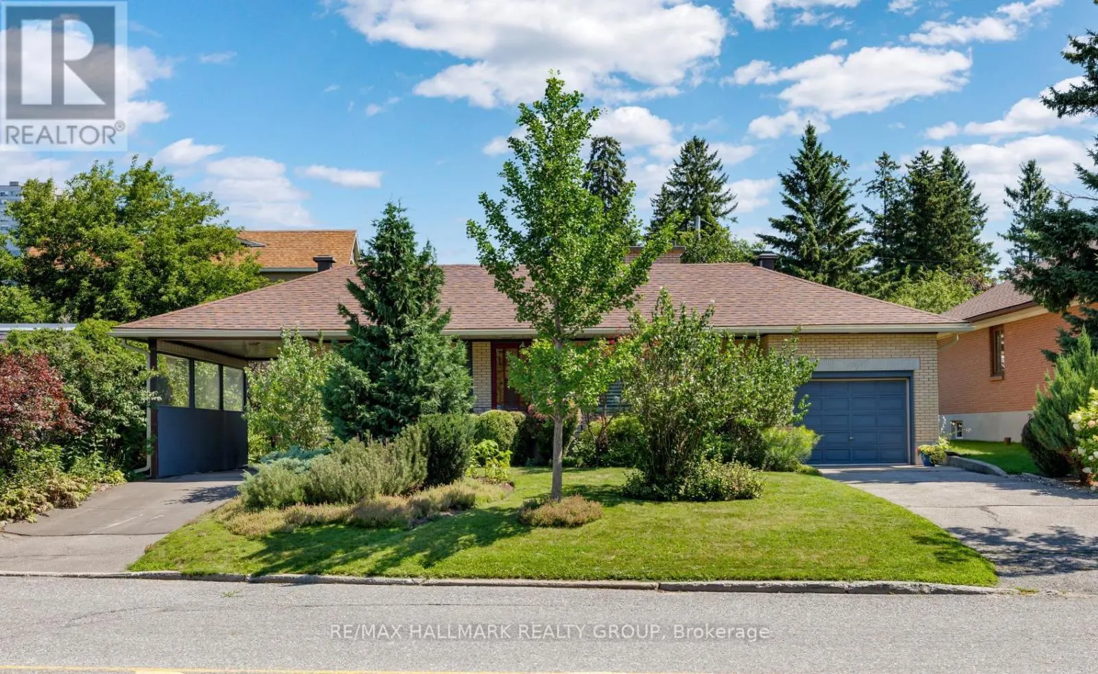 811 IROQUOIS ROAD