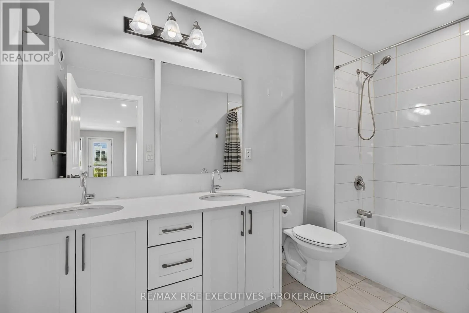201 - 1015 TERRA VERDE WAY #201
