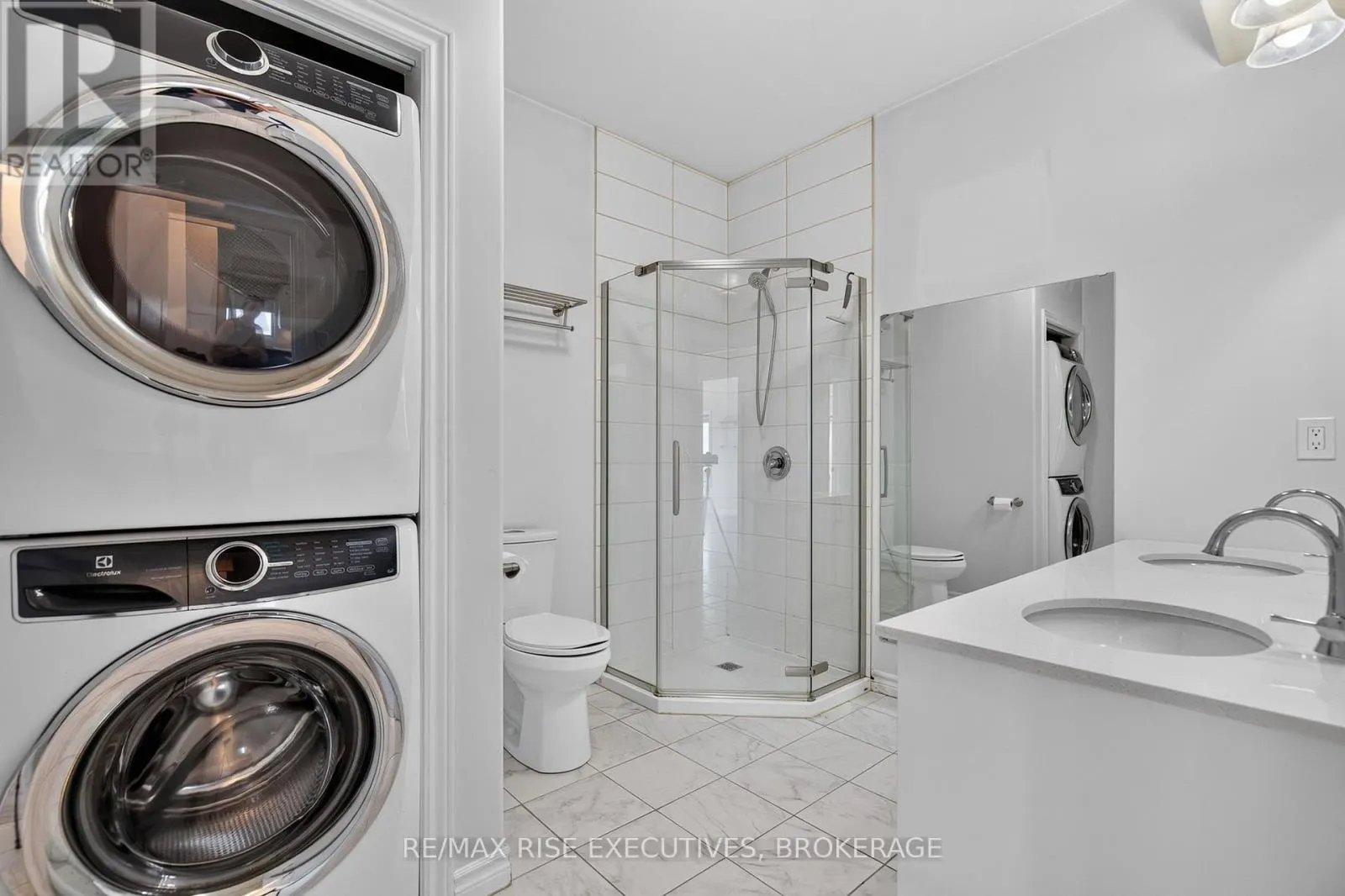 201 - 1015 TERRA VERDE WAY #201