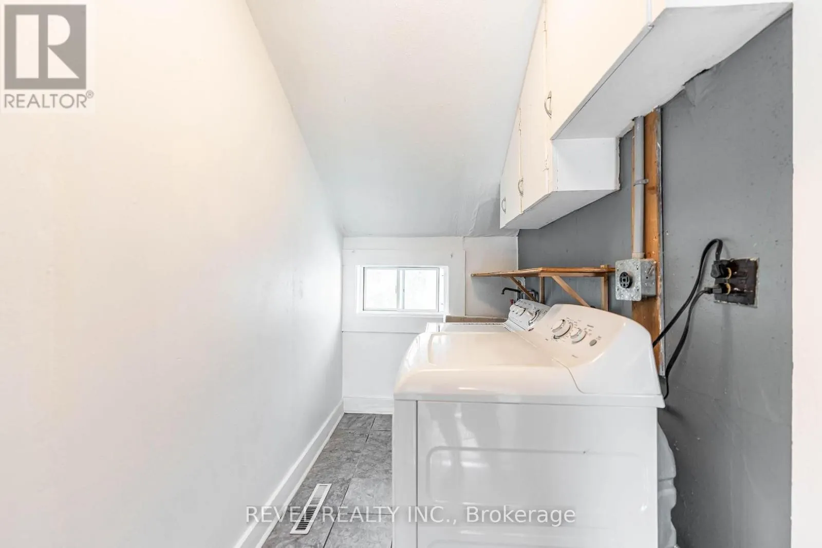 1217 ORCHARD AVENUE