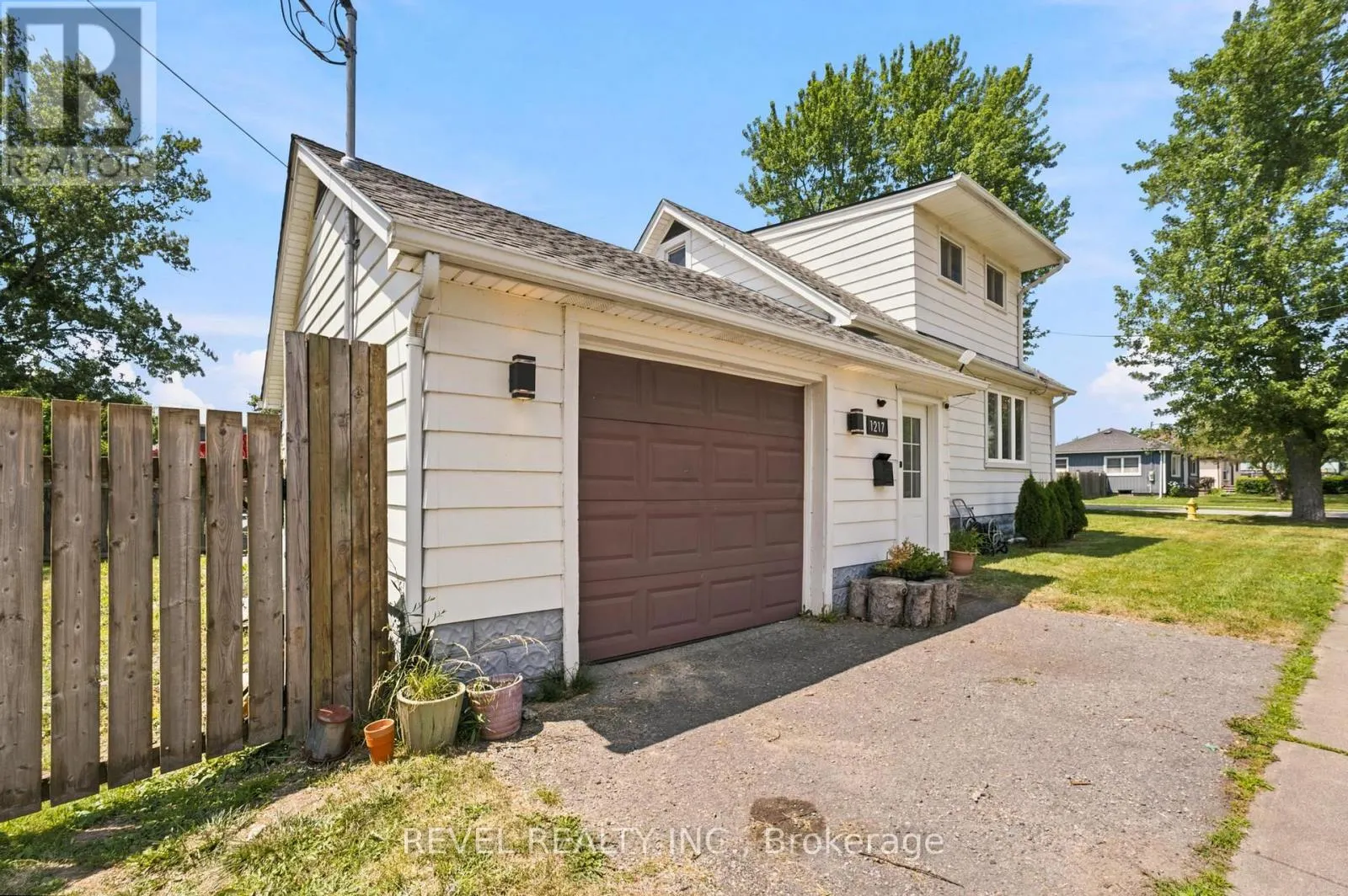 1217 ORCHARD AVENUE