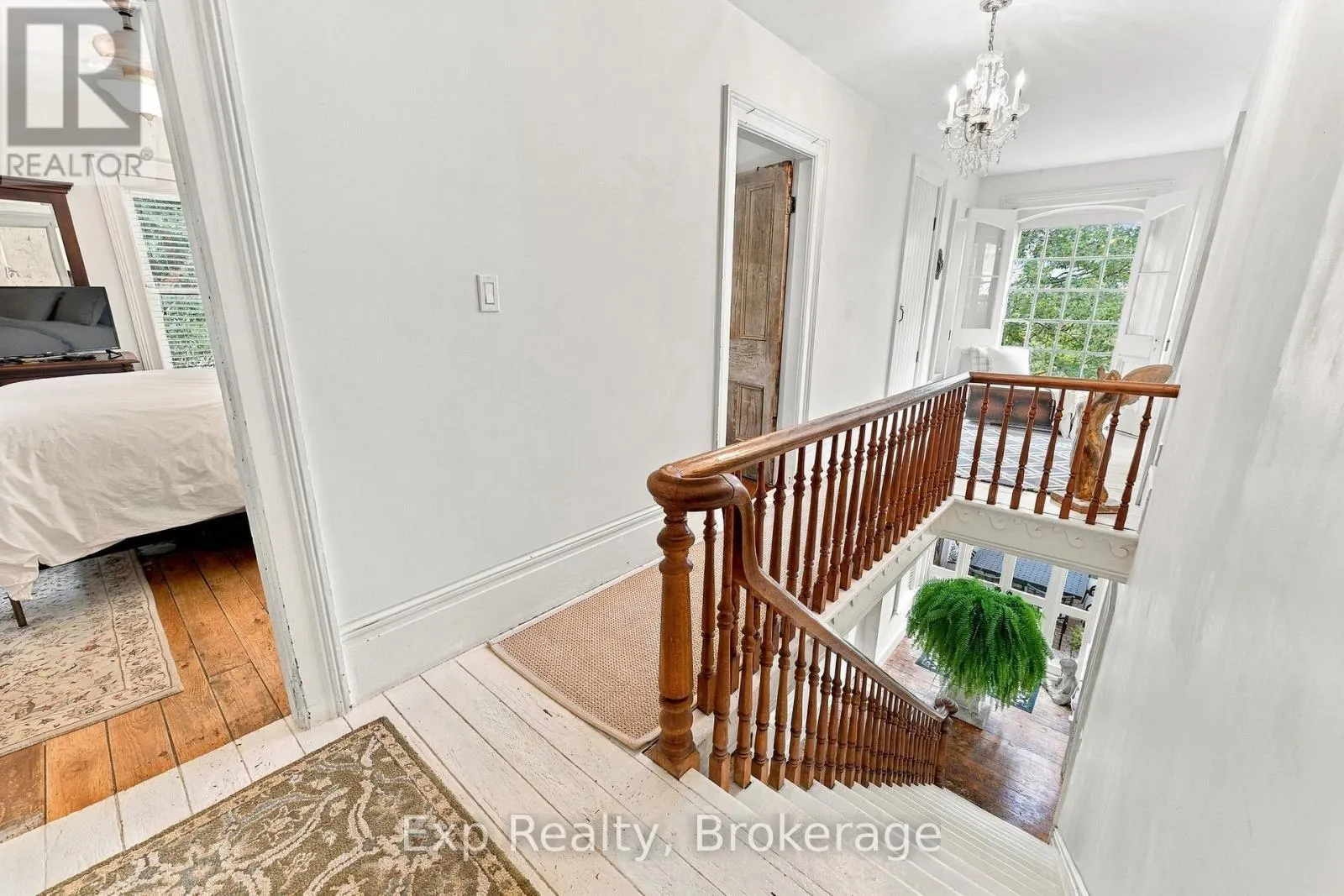 835 BROOK ROAD N