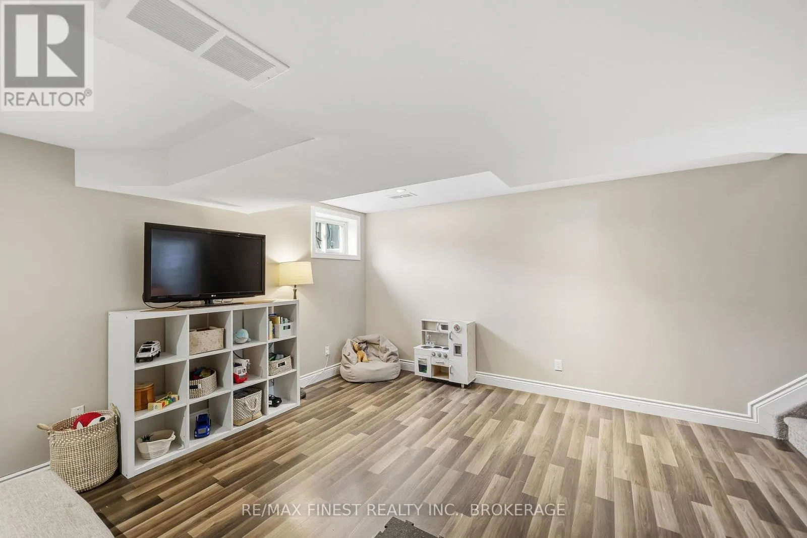 36 AMHERST DRIVE