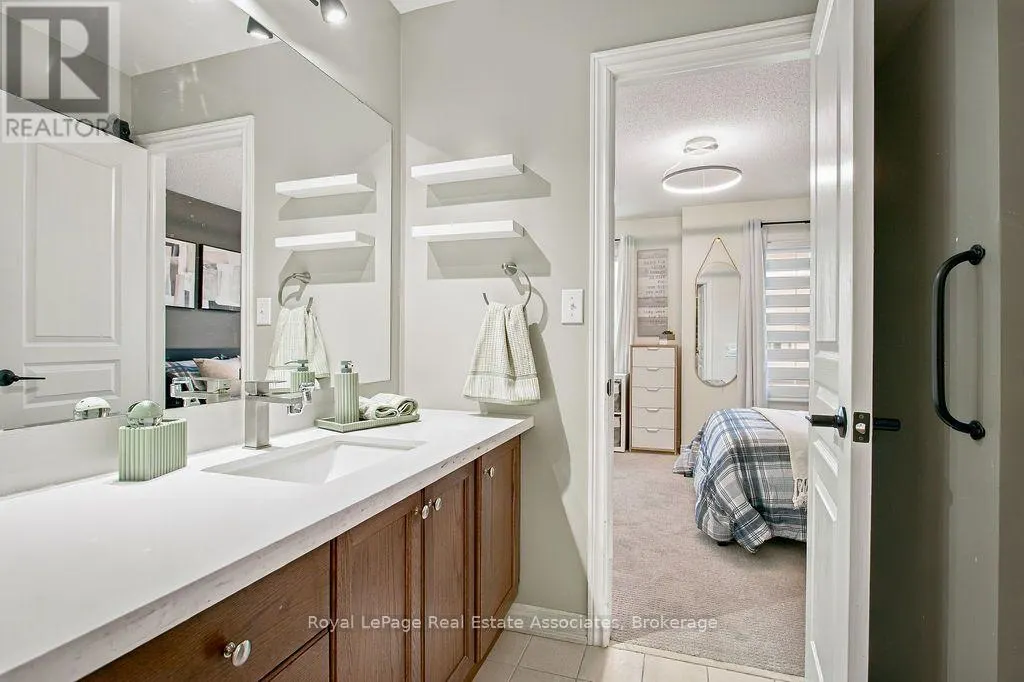 34 HUMPHREY STREET