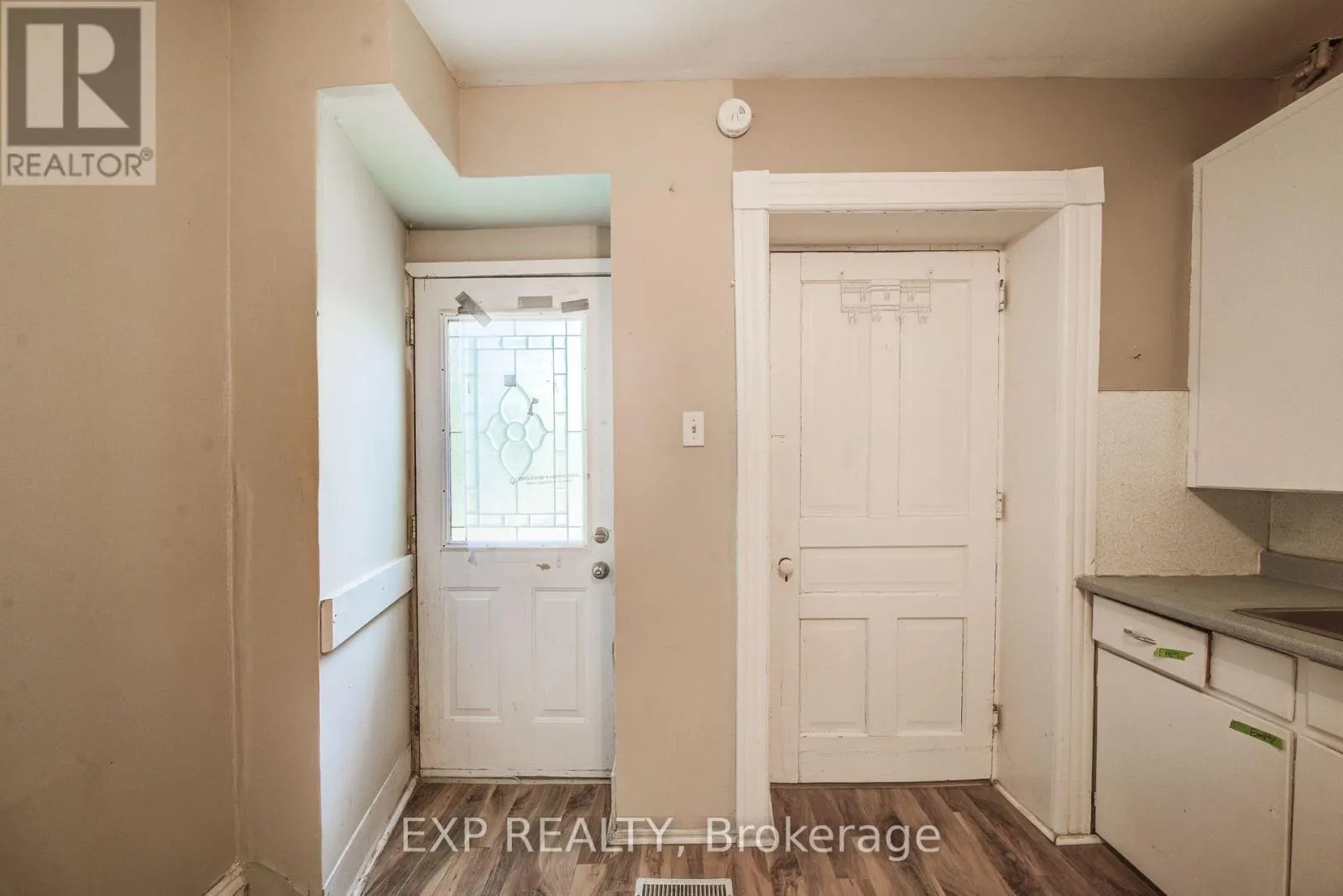 5 GEORGE STREET S