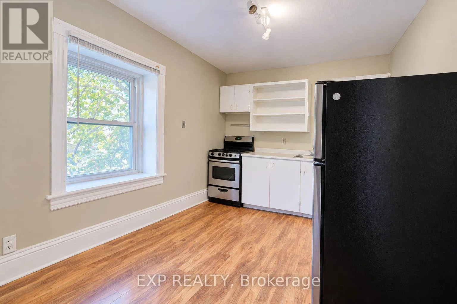 5 GEORGE STREET S