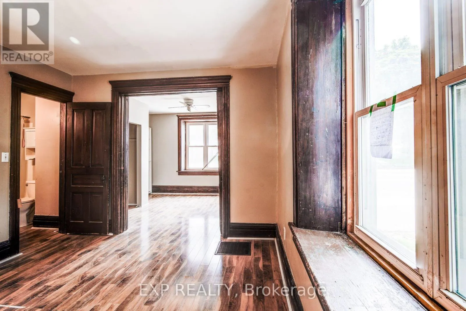 5 GEORGE STREET S
