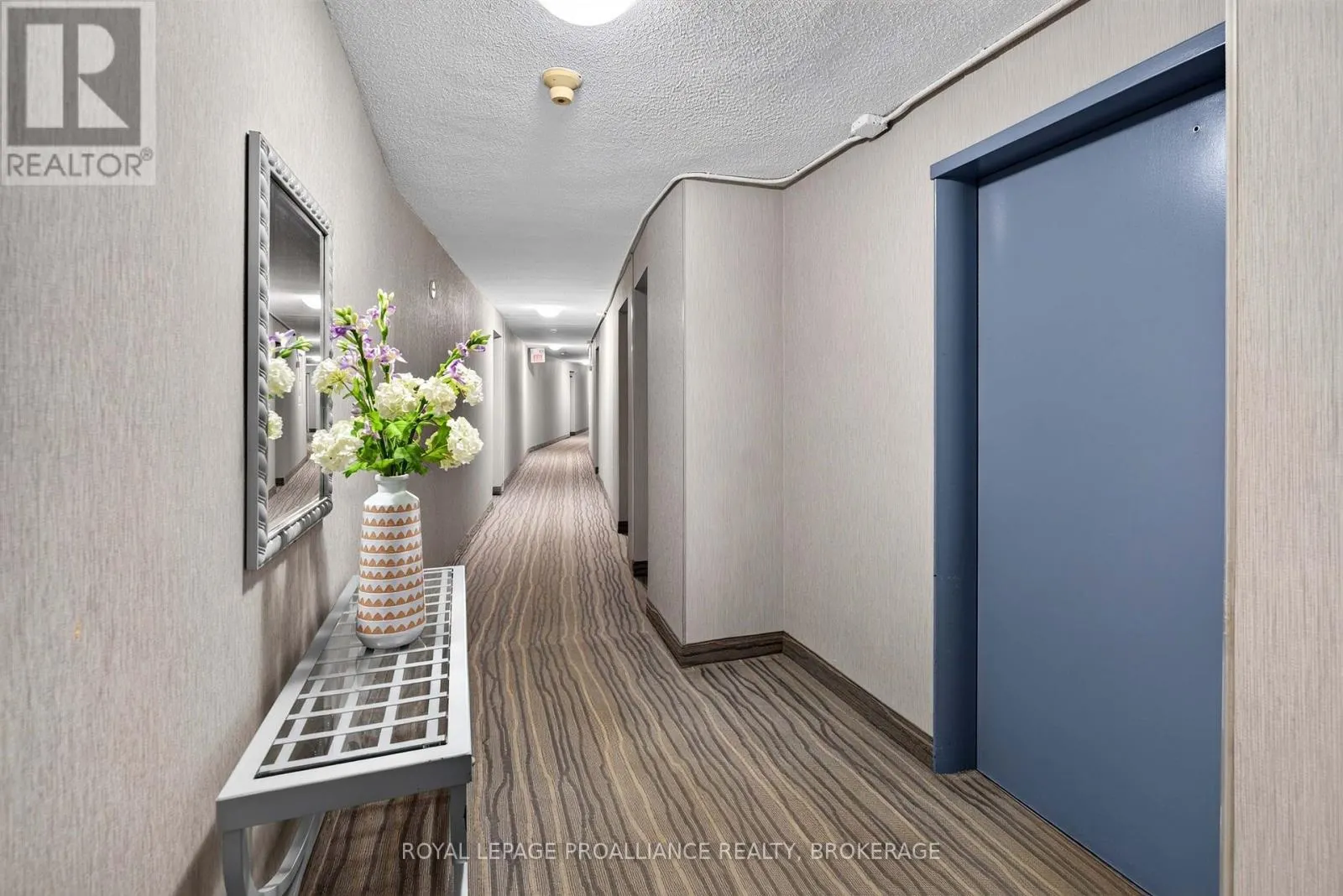403 - 1 MOWAT AVENUE #403