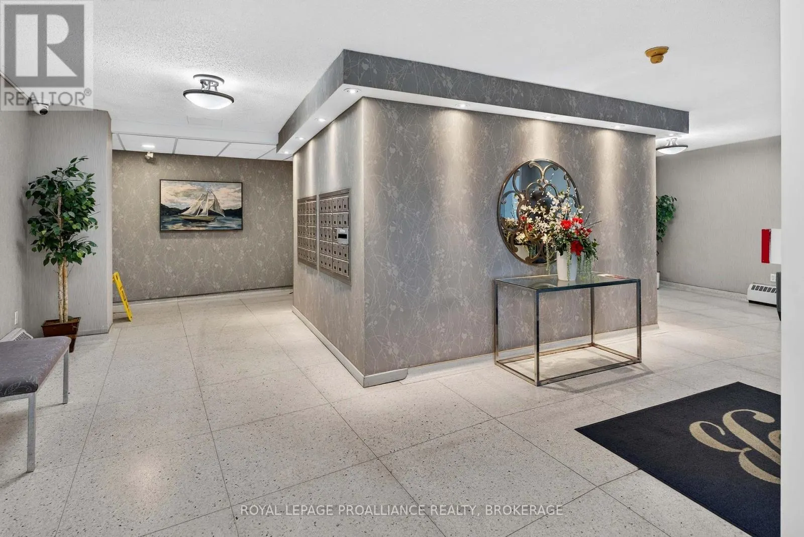 403 - 1 MOWAT AVENUE #403