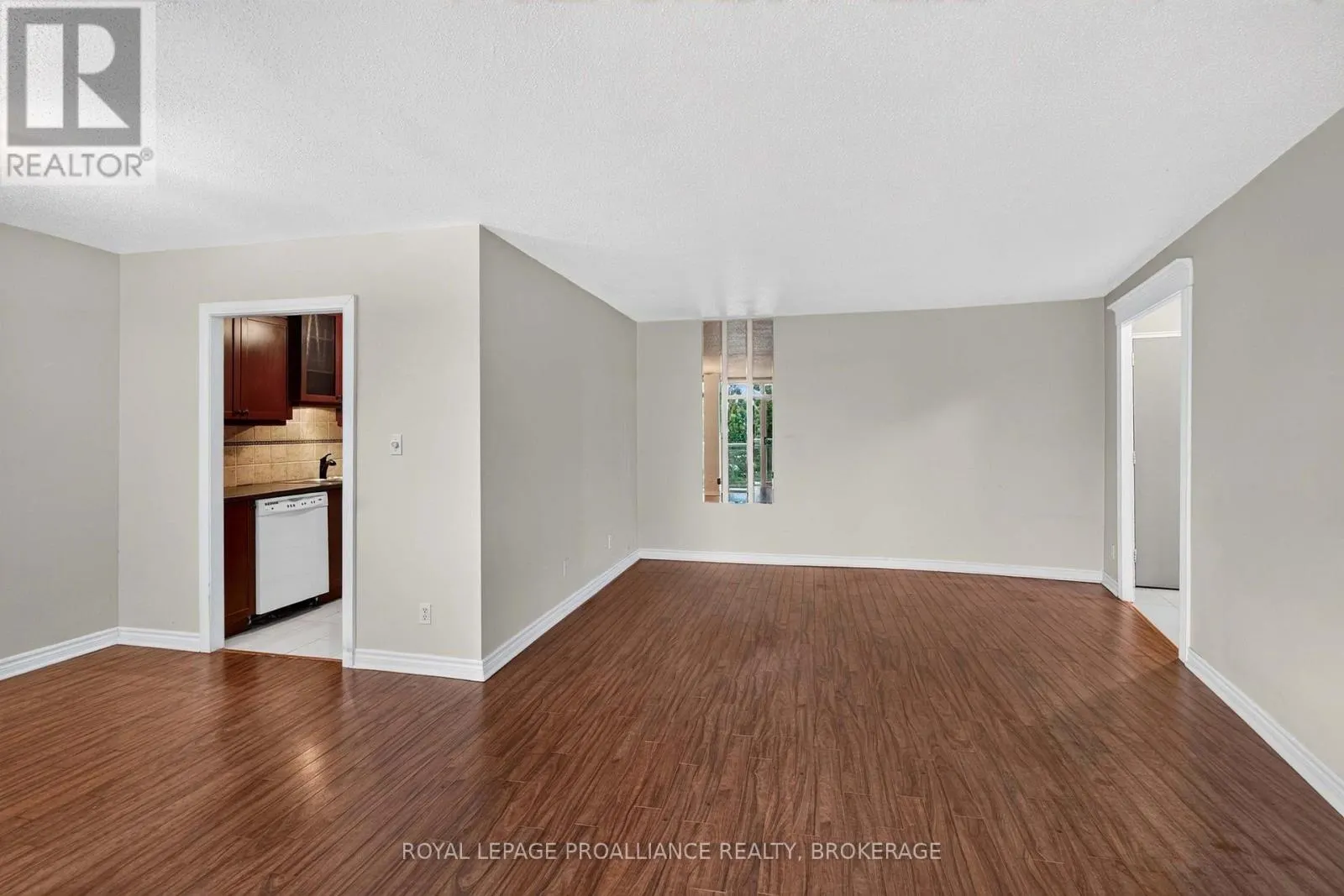 403 - 1 MOWAT AVENUE #403