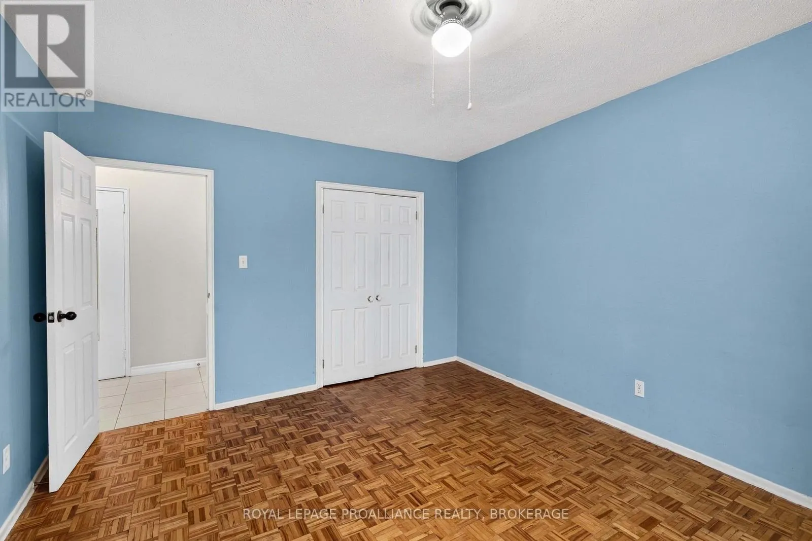 403 - 1 MOWAT AVENUE #403