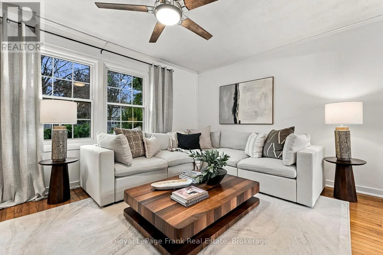 19 CHURCHILL CRESCENT