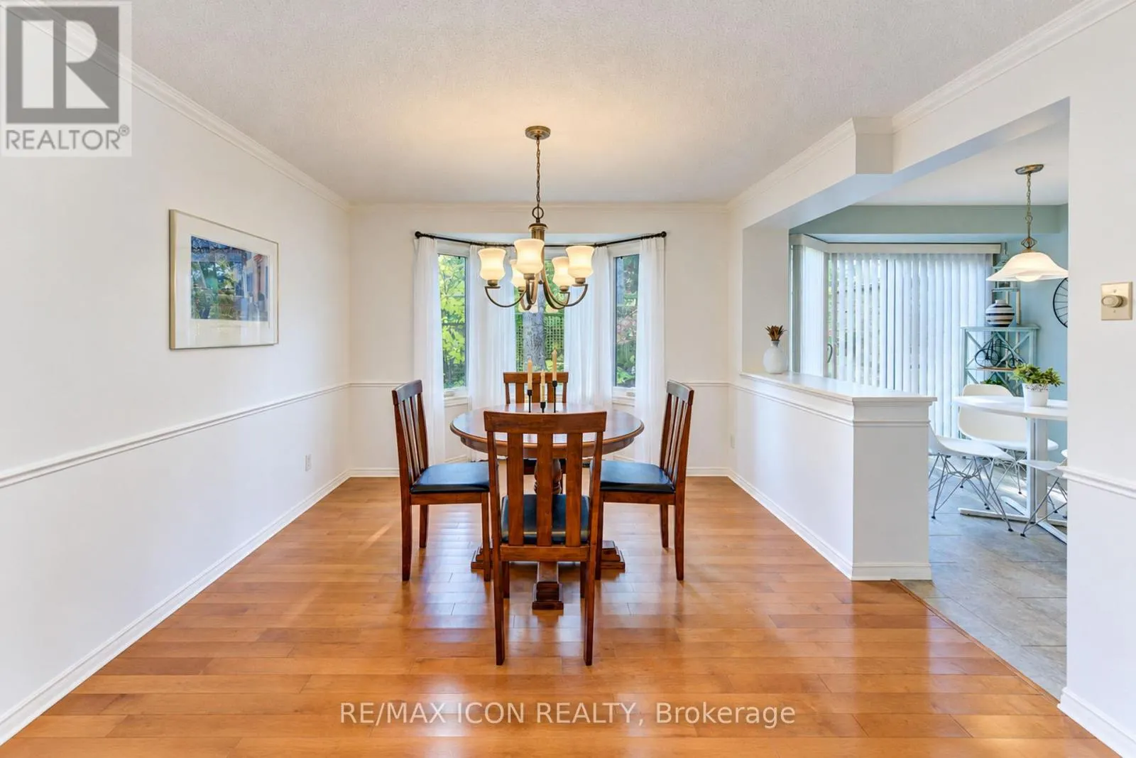 3 - 406 CRAIGLEITH DRIVE