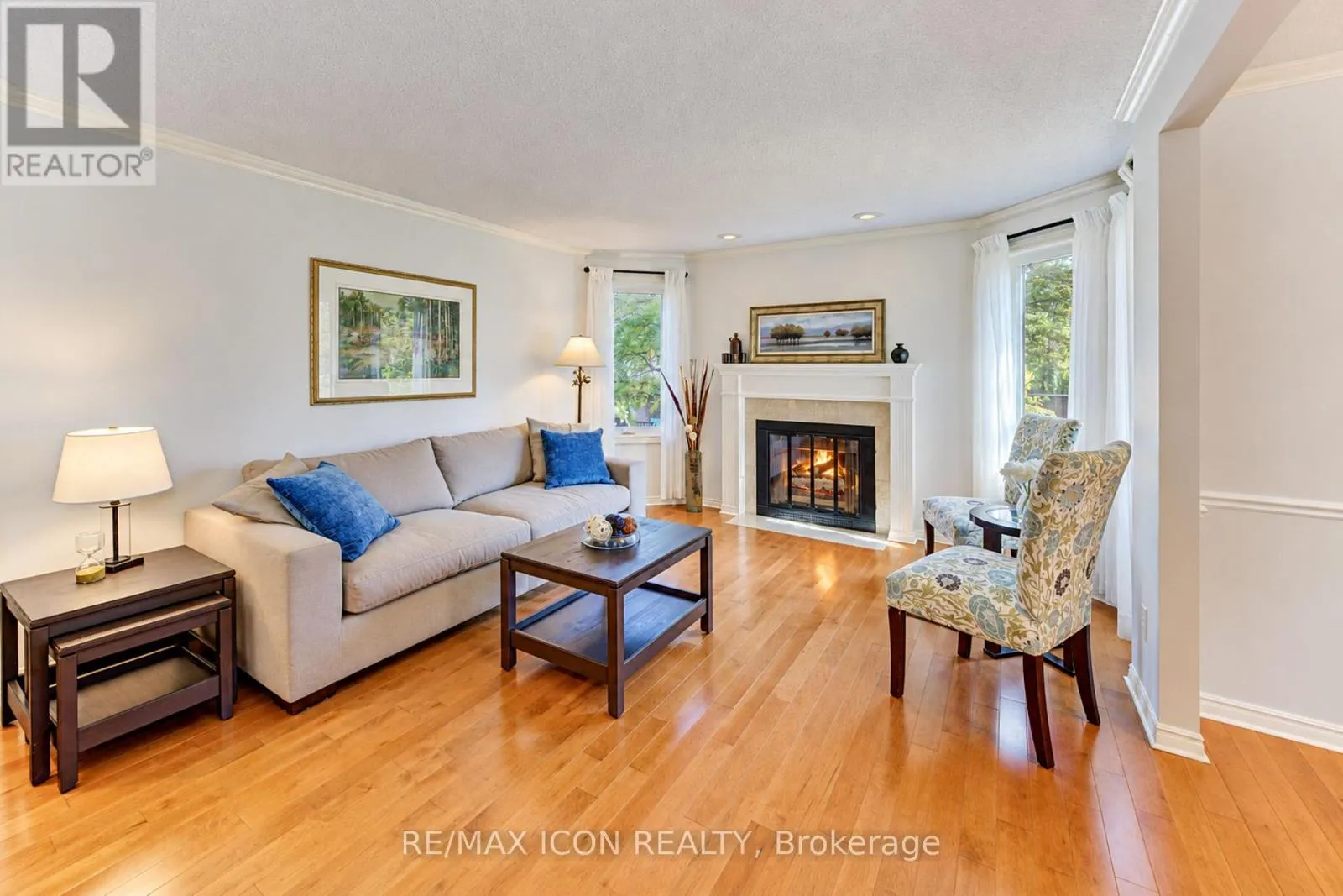 3 - 406 CRAIGLEITH DRIVE