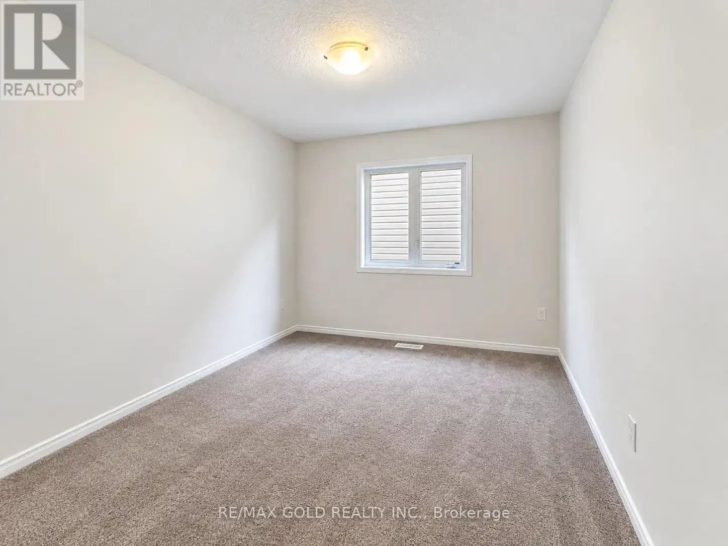 26 ALEXANDRA DRIVE