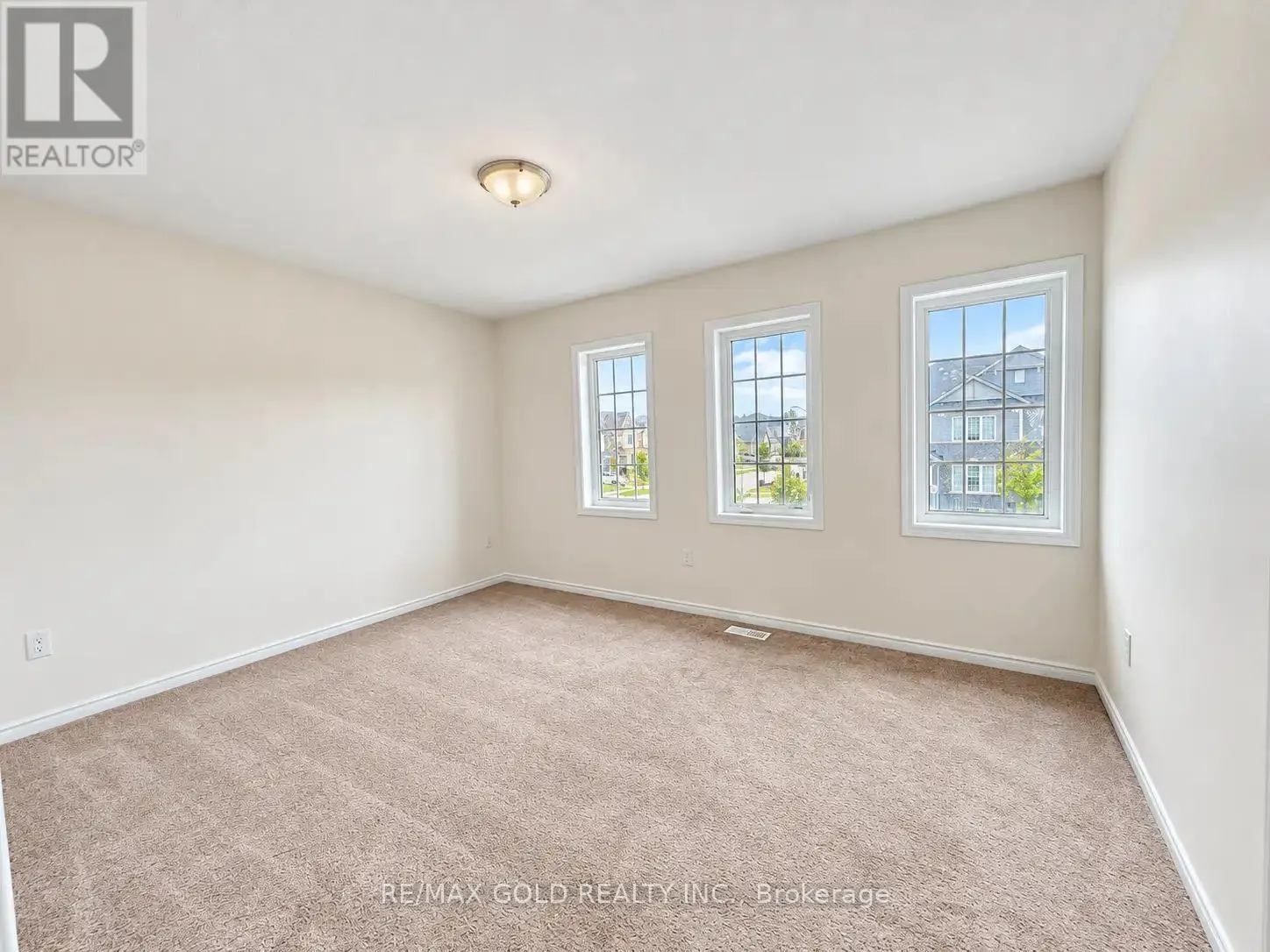 26 ALEXANDRA DRIVE