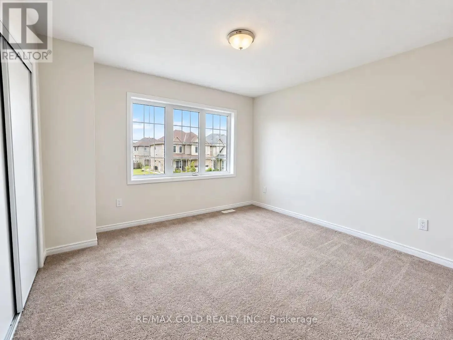 26 ALEXANDRA DRIVE