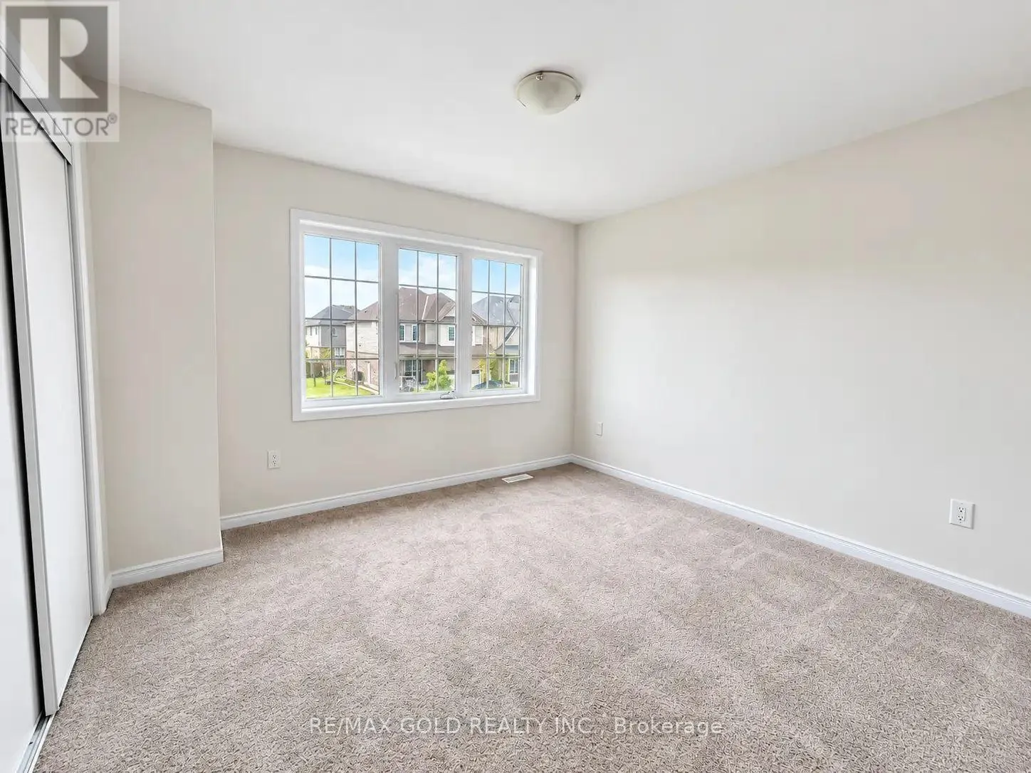 26 ALEXANDRA DRIVE