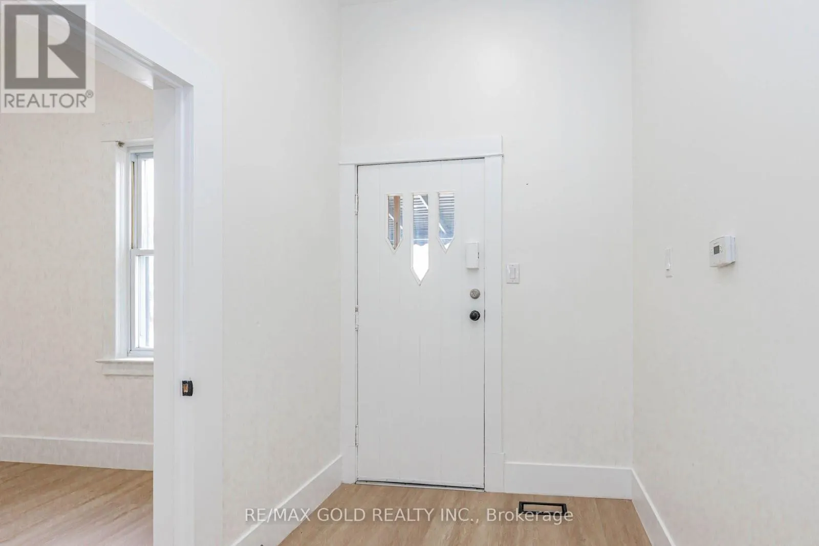 108 NORFOLK AVENUE