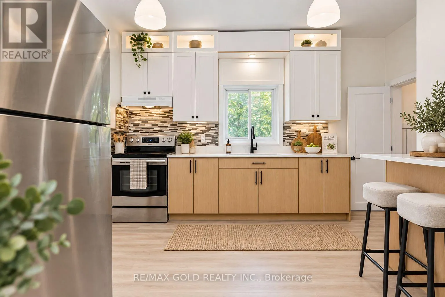 108 NORFOLK AVENUE