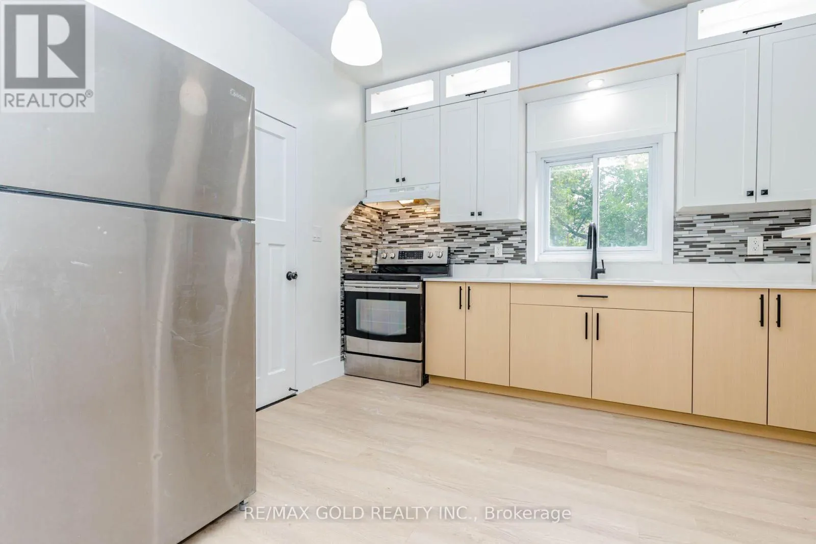 108 NORFOLK AVENUE